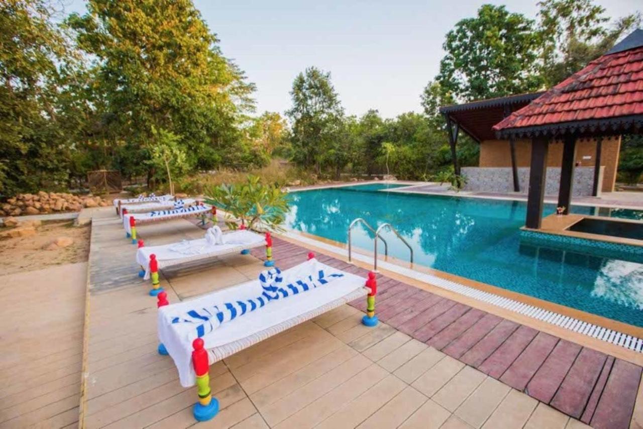 Vannraj Resort And Spa Khawasa Ngoại thất bức ảnh